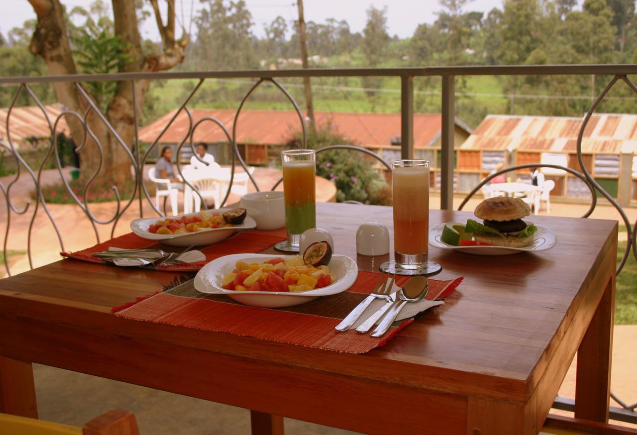 Dutchess Hotel And Restaurant Fort Portal ภายนอก รูปภาพ