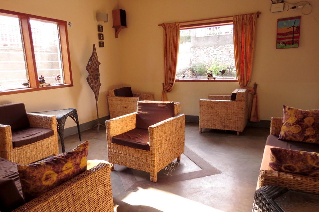 Dutchess Hotel And Restaurant Fort Portal ภายนอก รูปภาพ