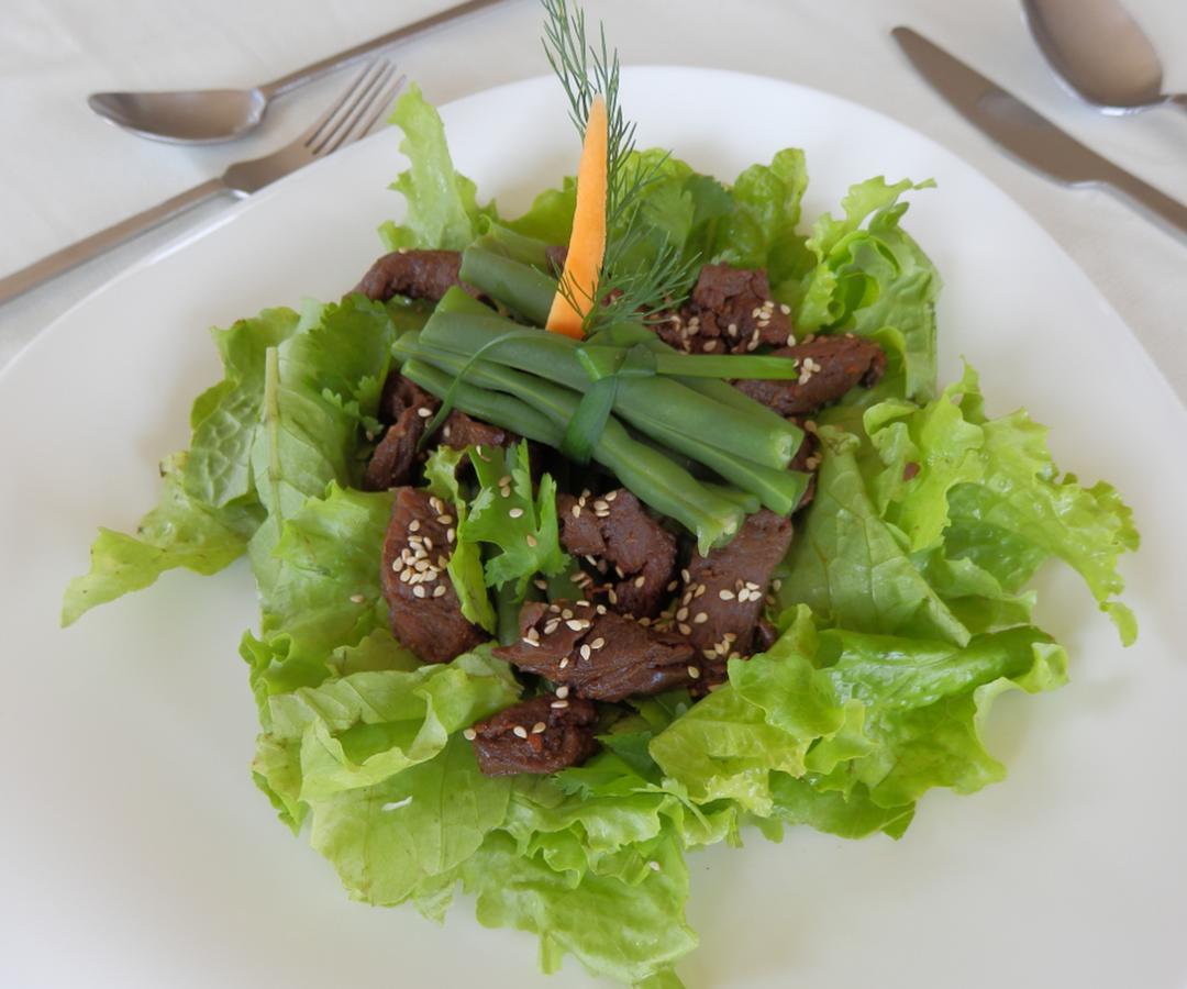 Dutchess Hotel And Restaurant Fort Portal ภายนอก รูปภาพ